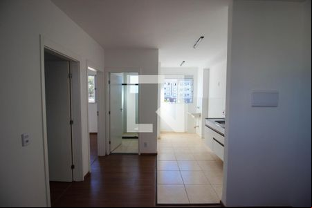 Sala de apartamento para alugar com 2 quartos, 39m² em Recreio dos Sorocabanos, Sorocaba