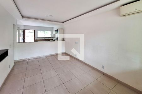 Sala de casa à venda com 2 quartos, 240m² em Engenho do Mato, Niterói