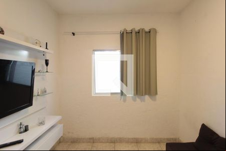 Sala de casa à venda com 5 quartos, 170m² em Planalto, Belo Horizonte