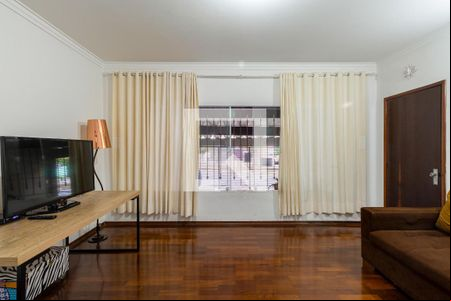 Casa à venda com 3 quartos, 162m² em Vila Pires, Santo André