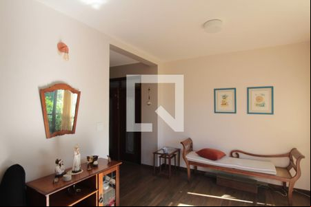Sala de casa de condomínio à venda com 3 quartos, 158m² em Planalto, Belo Horizonte