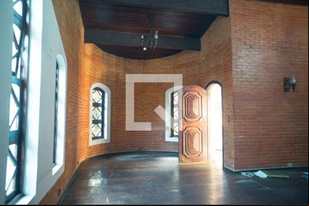 Sala de casa para alugar com 7 quartos, 358m² em Vila Santo Antônio, Cotia