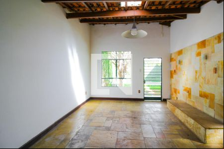 Sala de TV de casa para alugar com 4 quartos, 270m² em Brooklin, São Paulo