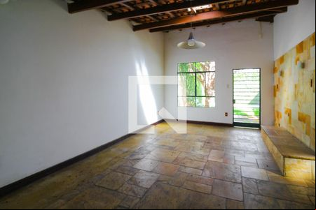 Sala de TV de casa para alugar com 4 quartos, 270m² em Brooklin, São Paulo