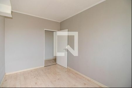 Quarto 1 de apartamento para alugar com 2 quartos, 59m² em Jardim Itu, Porto Alegre