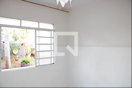 Sala de casa para alugar com 2 quartos, 600m² em Vila Santo Antonio, Valinhos