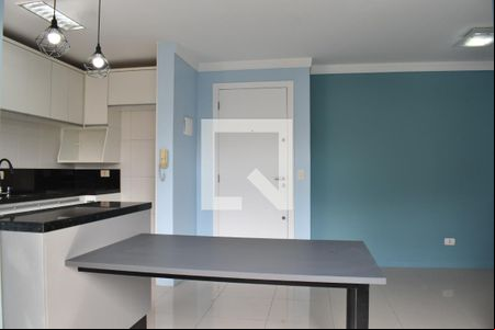 Sala de apartamento para alugar com 3 quartos, 79m² em Santa Cândida, Curitiba