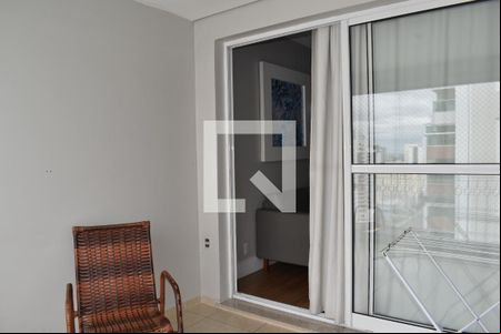 Varanda de apartamento para alugar com 2 quartos, 75m² em Centro, Curitiba