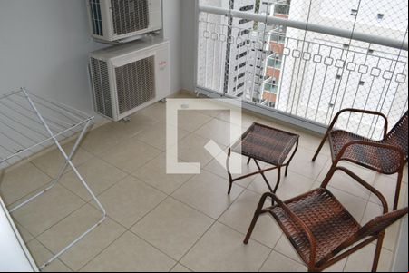 Varanda de apartamento para alugar com 2 quartos, 75m² em Centro, Curitiba