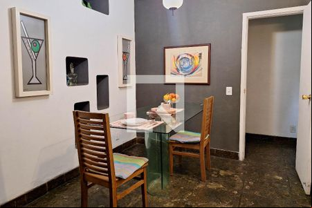 Sala 2 de casa para alugar com 5 quartos, 550m² em São Francisco, Niterói