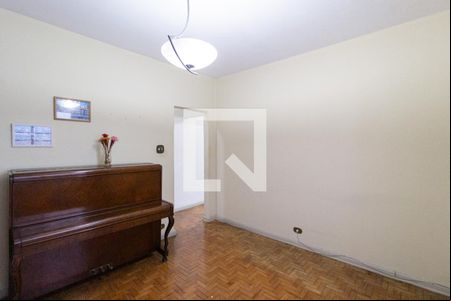 Sala de casa para alugar com 3 quartos, 250m² em Jardim das Belezas, Carapicuíba