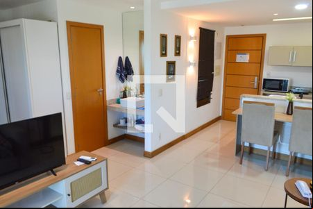 Sala de apartamento para alugar com 1 quarto, 36m² em Jacarepaguá, Rio de Janeiro