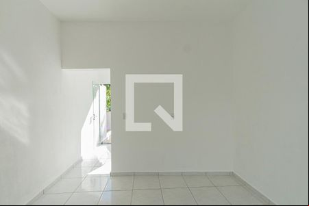 Sala / Quarto de casa para alugar com 1 quarto, 26m² em Lopes de Oliveira, Sorocaba