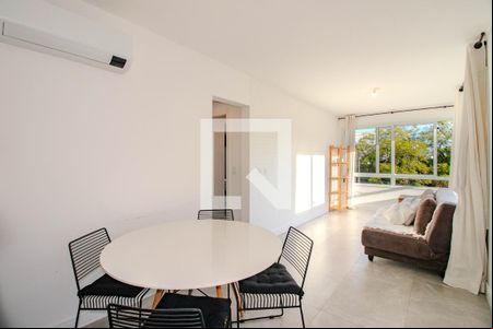 Sala de apartamento à venda com 2 quartos, 66m² em Rio Branco, Porto Alegre