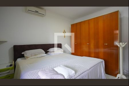 Quarto 1 de casa para alugar com 3 quartos, 160m² em Barra da Lagoa, Florianópolis
