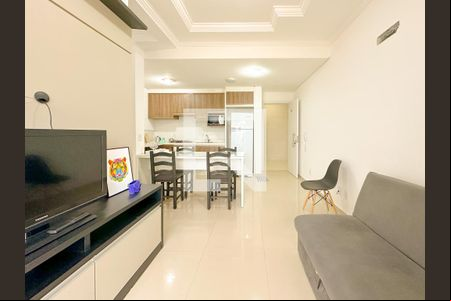 Sala de TV de apartamento para alugar com 2 quartos, 90m² em Ingleses do Rio Vermelho, Florianópolis