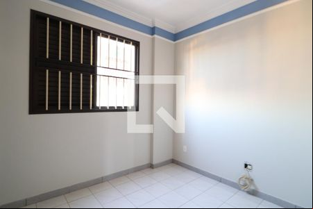 Quarto 1 de apartamento para alugar com 3 quartos, 110m² em Saraiva, Uberlândia