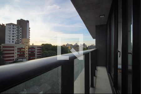 Varanda de apartamento para alugar com 2 quartos, 100m² em Santa Cecília, Porto Alegre