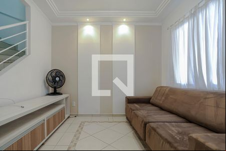 Sala de Estar de casa de condomínio para alugar com 2 quartos, 85m² em Vila Oliveira, Mogi das Cruzes