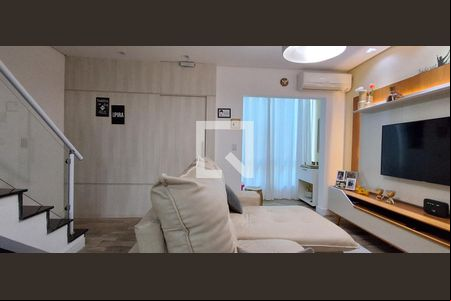Sala de casa de condomínio à venda com 3 quartos, 194m² em Vila Valparaíso, Santo André