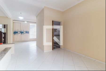 Sala de Jantar de casa para alugar com 3 quartos, 180m² em Vila Oliveira, Mogi das Cruzes