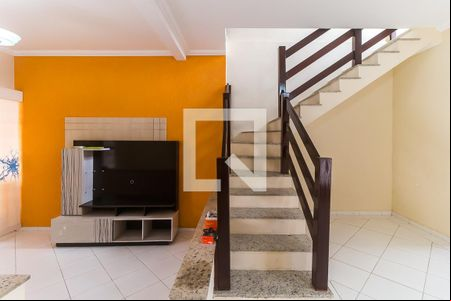 Sala de casa para alugar com 3 quartos, 180m² em Vila Oliveira, Mogi das Cruzes