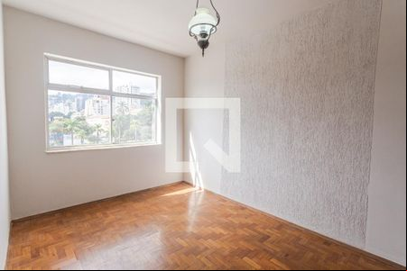 Sala de apartamento para alugar com 3 quartos, 80m² em São Pedro, Belo Horizonte