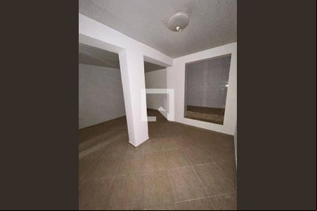 Casa à venda com 3 quartos, 210m² em Cambuci, São Paulo