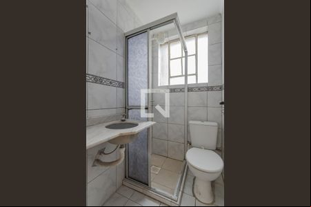 Banheiro de apartamento à venda com 1 quarto, 39m² em Bela Vista, Porto Alegre