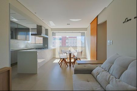 Sala de apartamento para alugar com 2 quartos, 75m² em Carmo, Belo Horizonte