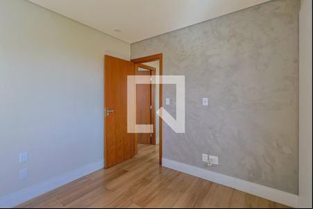 Quarto 1 de apartamento para alugar com 2 quartos, 75m² em Carmo, Belo Horizonte