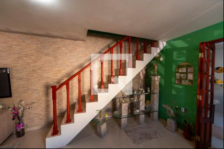 Sala de casa à venda com 3 quartos, 150m² em Vila Pouso Alegre, Barueri
