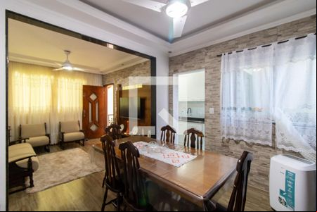 Sala de casa à venda com 3 quartos, 140m² em Jardim Leila, Guarulhos