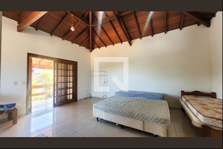 Sala de TV de casa à venda com 3 quartos, 319m² em Parque Jatibaia (sousas), Campinas
