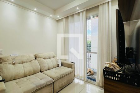 Sala de apartamento à venda com 3 quartos, 56m² em Jardim Cocaia, Guarulhos