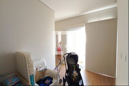 Sala de casa de condomínio para alugar com 4 quartos, 260m² em Swiss Park, Campinas
