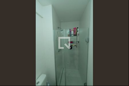 Banheiro Social de apartamento à venda com 2 quartos, 54m² em Alphaville Empresarial, Barueri