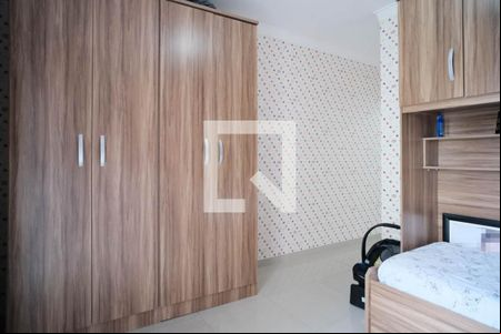Quarto 1 de casa para alugar com 3 quartos, 200m² em Vila Ré, São Paulo