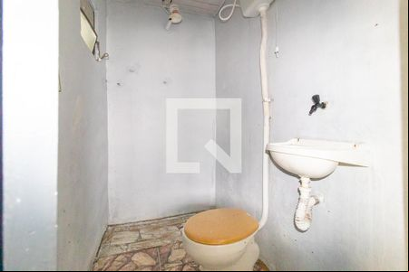 Banheiro de casa para alugar com 1 quarto, 20m² em Cidade Industrial de Curitiba, Curitiba