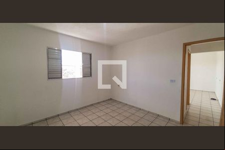 Quarto 1 de casa para alugar com 2 quartos, 40m² em Santo Antônio, Osasco