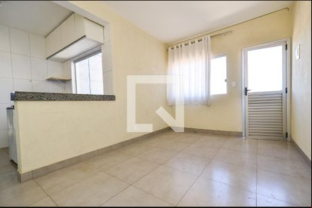 Sala de casa para alugar com 2 quartos, 70m² em Casa Branca, Belo Horizonte