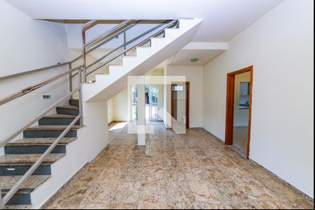 Sala de casa para alugar com 4 quartos, 280m² em Vista Alegre, Belo Horizonte