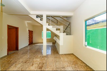 Sala de casa para alugar com 4 quartos, 280m² em Vista Alegre, Belo Horizonte