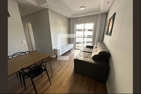Sala de apartamento à venda com 3 quartos, 68m² em Jardim Tupanci, Barueri