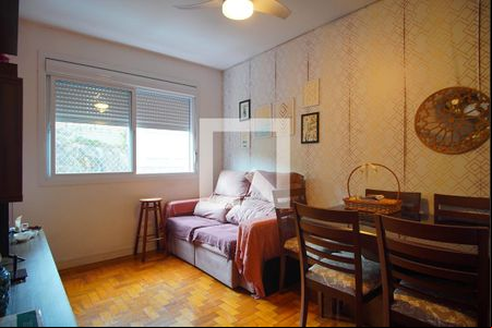 Sala de apartamento à venda com 3 quartos, 64m² em Rio Branco, Porto Alegre