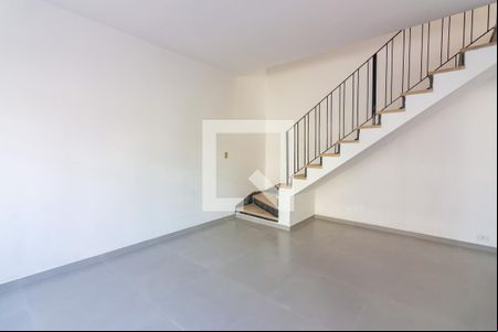Sala de casa para alugar com 4 quartos, 174m² em Jardim das Flores, Osasco