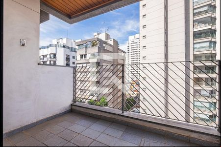 Sala - Varanda de apartamento à venda com 2 quartos, 106m² em Jardins, São Paulo