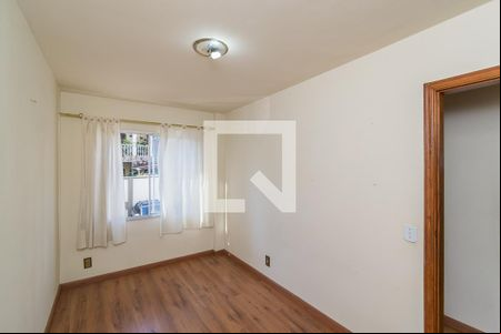 Quarto 1 de apartamento para alugar com 2 quartos, 52m² em Irajá, Rio de Janeiro