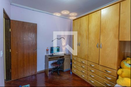 Quarto 1 de casa à venda com 3 quartos, 350m² em Taboão, Diadema