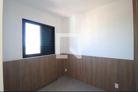 Quarto de kitnet/studio para alugar com 1 quarto, 34m² em Saraiva, Uberlândia